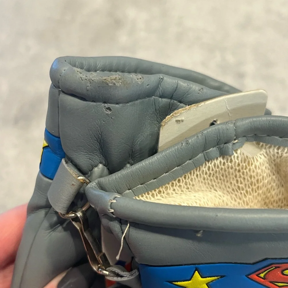 Superman DC Comics 1986 RARE kids boys gloves vintage
